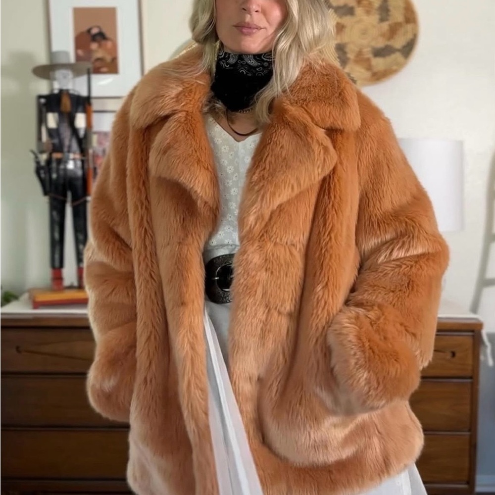 Avec Les Filles Orange Faux Fur Teddy Jacket. Size Medium. Like New condition.